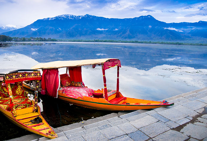 Morning Star Houseboats,Dal Lake Houseboats, Houseboats in Kashmir